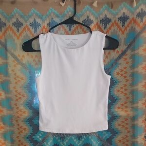 Women’s White Sleeveless Crewneck Tank Top
